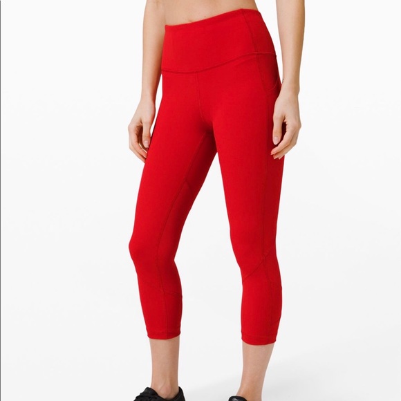 LULULEMON PACE RIVIAL CROP “22 - Picture 1 of 6